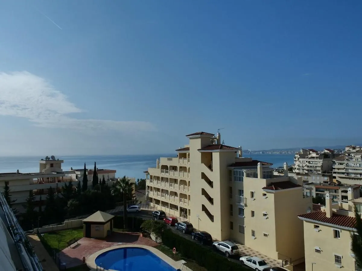 דירות בנאלמדנה Sunset Views 2Br High Floor Gem